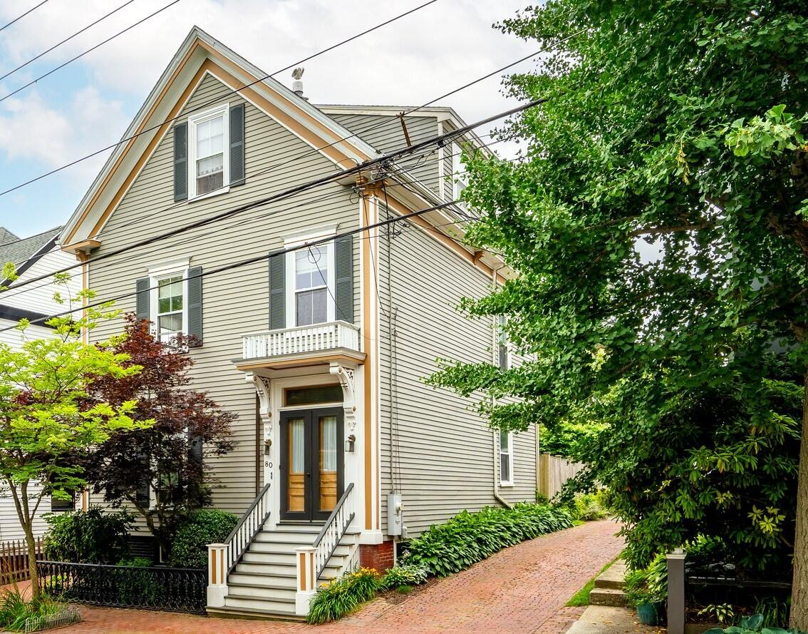 Brackett St, Portland, ME 04102