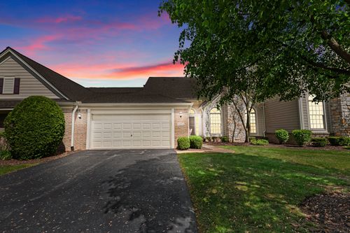 16814 Lochmoor Cir W, Northville, MI, 48168-4404 | Card Image