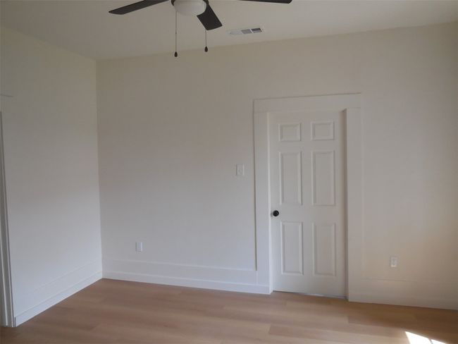 1202 W Main St, House other with 2 bedrooms, 1 bathrooms and null parking in Eastland TX | Image 13