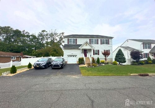 270 Greenwood Dr, Keyport, NJ, 07735-6129 | Card Image