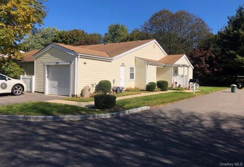 401 Cabot Ct E, Saint James, NY, 11780-3331 | Card Image