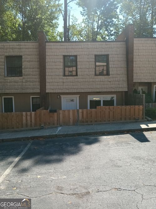 6426 Woodstone Way, Morrow, GA, 30260-1739 | Card Image