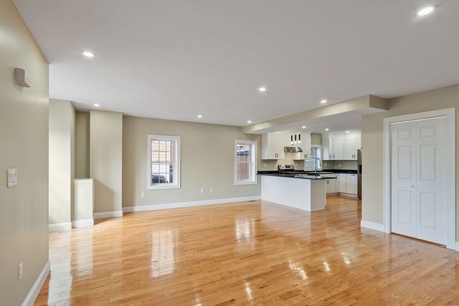 1 - 112 Sigourney St, Condo with 4 bedrooms, 3 bathrooms and 2 parking in Revere MA | Image 11