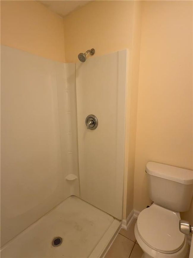 APT-303 - 3575 Oakvale Rd, Condo with 4 bedrooms, 2 bathrooms and 2 parking in Decatur GA | Image 11