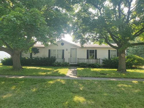 420 N 5th St, Sheldon, IL, 60966-8142 | Card Image