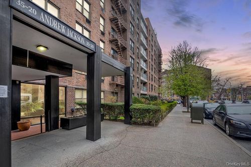 apt-212-3520 Leverich St, Jackson Heights, NY, 11372-3927 | Card Image