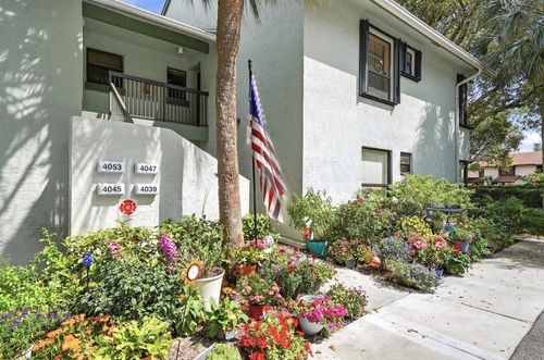 2928-4045 Carambola Cir N, Coconut Creek, FL, 33066-2452 | Card Image