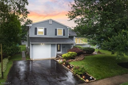 34 Connor Ave, Metuchen, NJ, 08840-2255 | Card Image