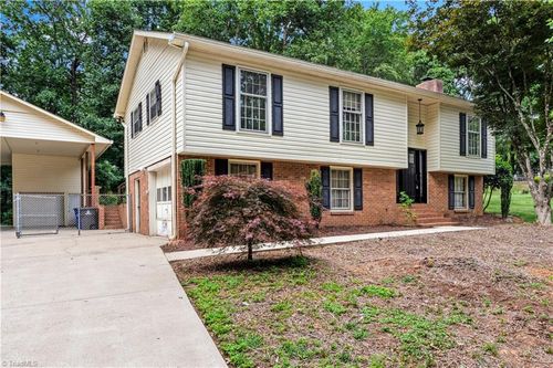 5220 Ashlyn Drive, Winston Salem, NC, 27106 | Card Image