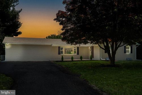 9017 Marcella Ave, RANDALLSTOWN, MD, 21133-3911 | Card Image
