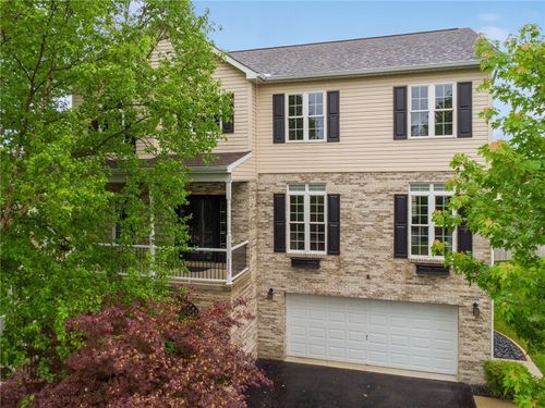 125 Edgewood Drive, New Stanton, PA, 15672 | Card Image