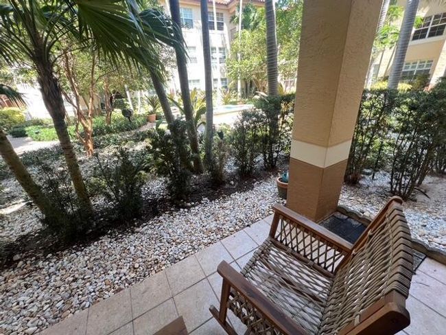 APT-112 - 1805 N Flagler Dr, Condo with 2 bedrooms, 2 bathrooms and null parking in West Palm Beach FL | Image 12