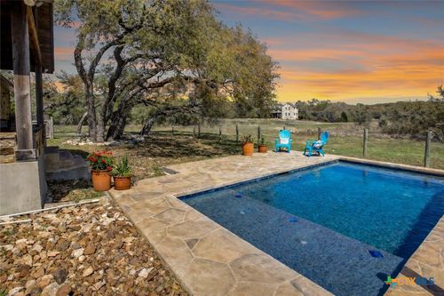 230 Falling Hls, New Braunfels, TX, 78132-2204 | Card Image