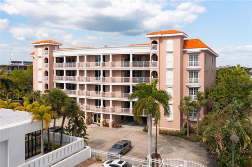 203-3805 Gulf Blvd, ST PETE BEACH, FL, 33706-3952 | Card Image