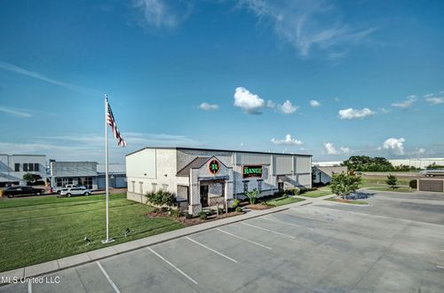 112 Dees Dr, Gluckstadt, MS, 39110-5004 | Card Image