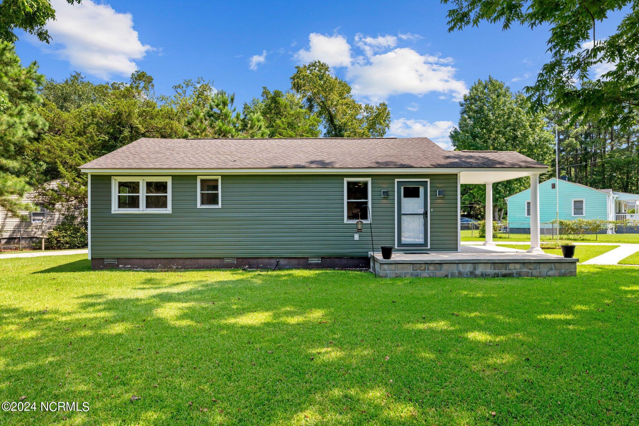 Newton Dr, New Bern, NC 28560