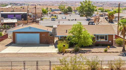 2010 Bermuda Dr, Bullhead City, AZ, 86442-5579 | Card Image