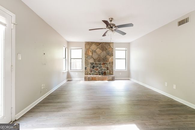 5329 Kelleys Creek Dr, House other with 4 bedrooms, 2 bathrooms and null parking in Stone Mountain GA | Image 4