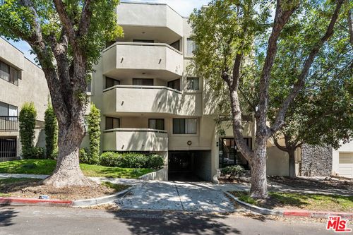 203-554 E San Jose Ave, Burbank, CA, 91501 | Card Image