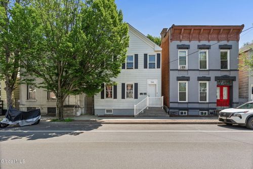 546 2nd St, Troy, NY, 12180-5523 | Card Image
