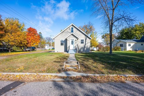 310 W Jackson St, Parkers Prairie, MN, 56361-4749 | Card Image