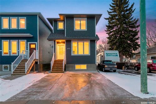 1021 Vaughan Street W, Moose Jaw, SK, S6H5P1 | Card Image