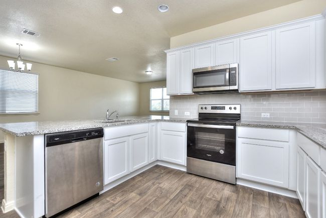 Kitchen | Image 13