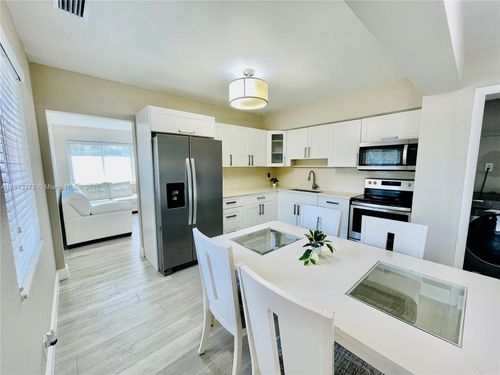 0-1002 S 27th Ave, Hollywood, FL, 33020-5718 | Card Image