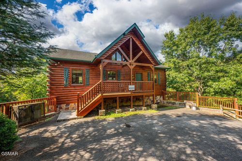 3118 Mountain Grace Ln, Sevierville, TN, 37876-7508 | Card Image