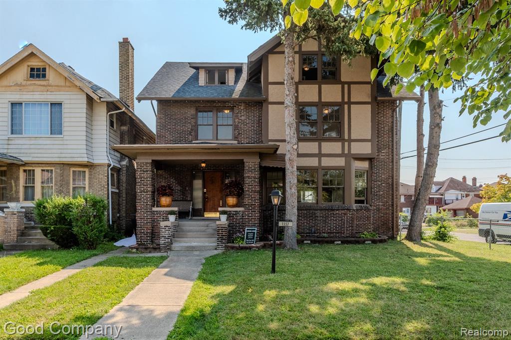Edison St, Detroit, MI 48206