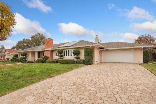 2202 N Stockton St, Stockton, CA, 95204-5039 | Card Image