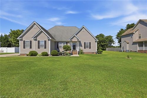 105 Center Cross Dr, Elizabeth City, NC, 27909-5175 | Card Image