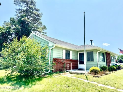 19 Mallard St, Manchester, NJ, 08759-5109 | Card Image