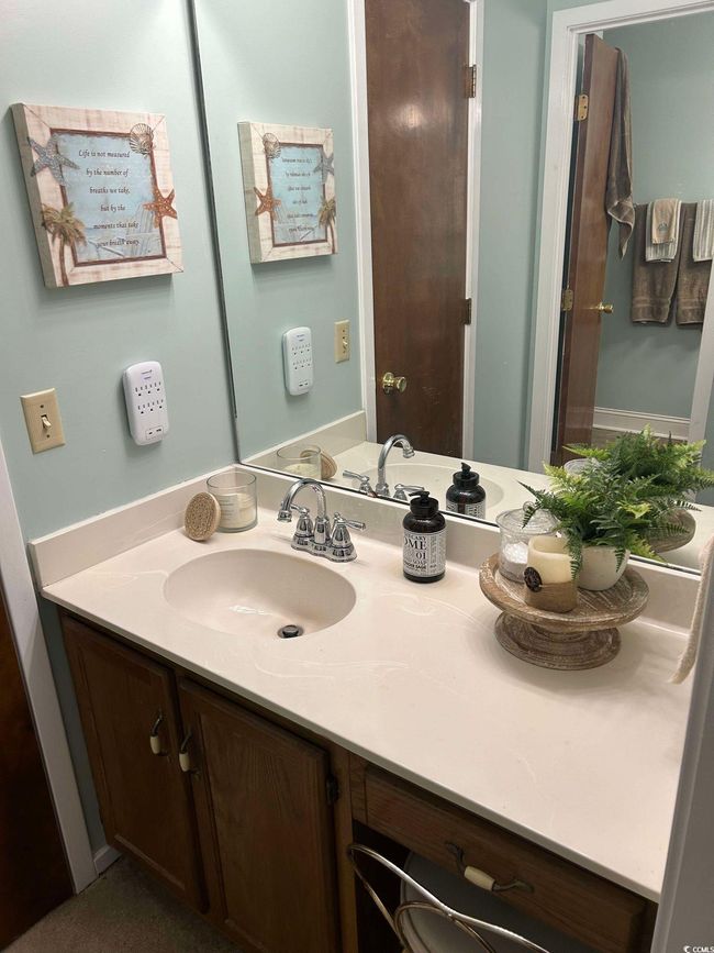 Bathroom with vanity | Image 23