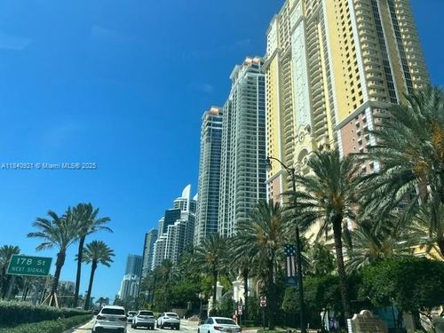 apt-204-16919 N Bay Rd, Sunny Isles Beach, FL, 33160-4214 | Card Image