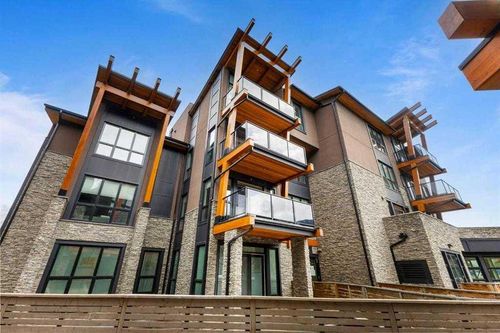 832-101H Stewart Creek Rise, Canmore, AB, T1W0K2 | Card Image