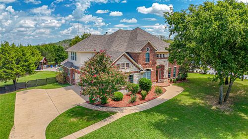 2723 Prairie Acres Cv, Cedar Hill, TX, 75104-8241 | Card Image