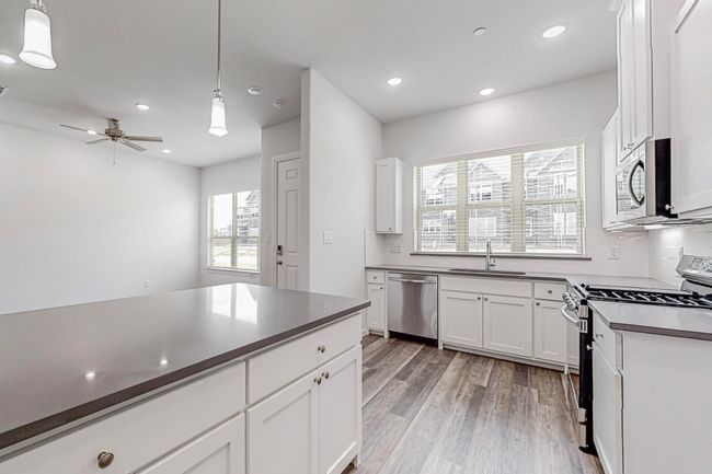 277 Mule Deer Dr, Townhouse with 4 bedrooms, 3 bathrooms and null parking in Little Elm TX | Image 16