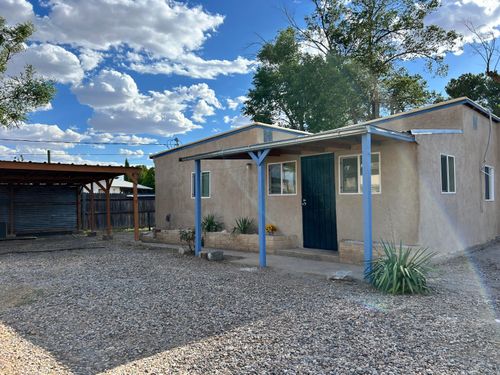 607 1/2 Baca Ave, Belen, NM, 87002-3515 | Card Image