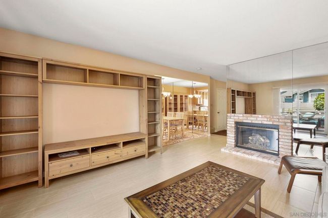 677 Summer View Cir, Townhouse with 2 bedrooms, 3 bathrooms and 2 parking in Encinitas CA | Image 16