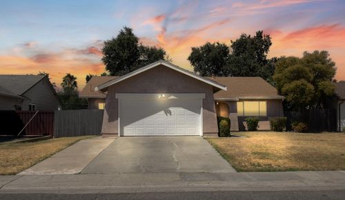 3237 Irvindale Way, Antelope, CA, 95843-2211 | Card Image