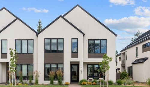 1192 Nw Skyline Ranch Rd, Bend, OR, 97703-2297 | Card Image