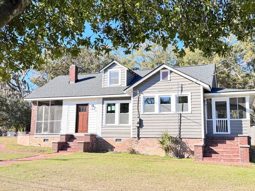 303 Warren St, Walterboro, SC, 29488-3230 | Card Image