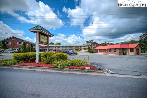 341 N Main St, Sparta, NC, 28675-8896 | Card Image