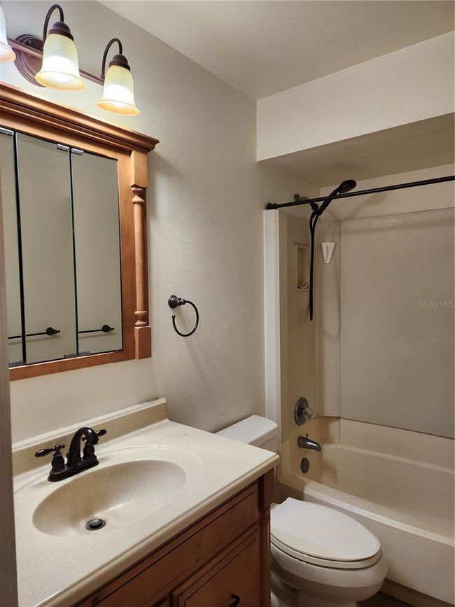 Bathroom with Tub-Shower | Image 3