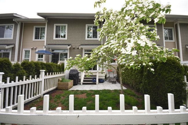 31 - 5551 Admiral Way, Townhouse with 3 bedrooms, 2 bathrooms and 2 parking in Delta BC | Image 1