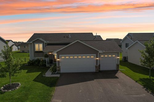415 Eagle St Nw, Isanti, MN, 55040-4459 | Card Image