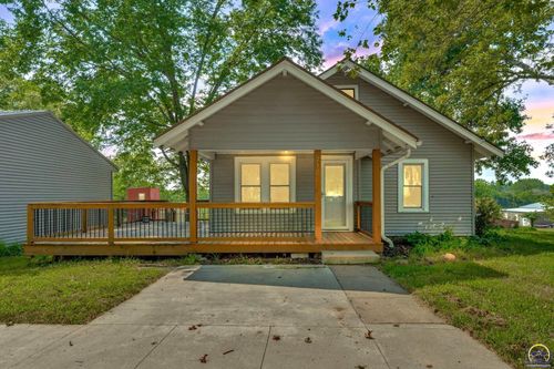 217 2nd St, Wetmore, KS, 66550-8477 | Card Image