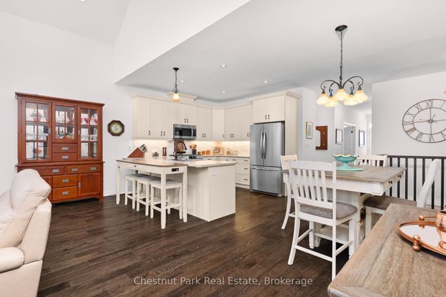 25 Durham Rd, House attached with 2 bedrooms, 2 bathrooms and 2 parking in Bracebridge ON | Image 19