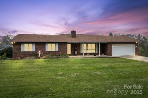 83 Overlook Dr, Leicester, NC, 28748-6487 | Card Image